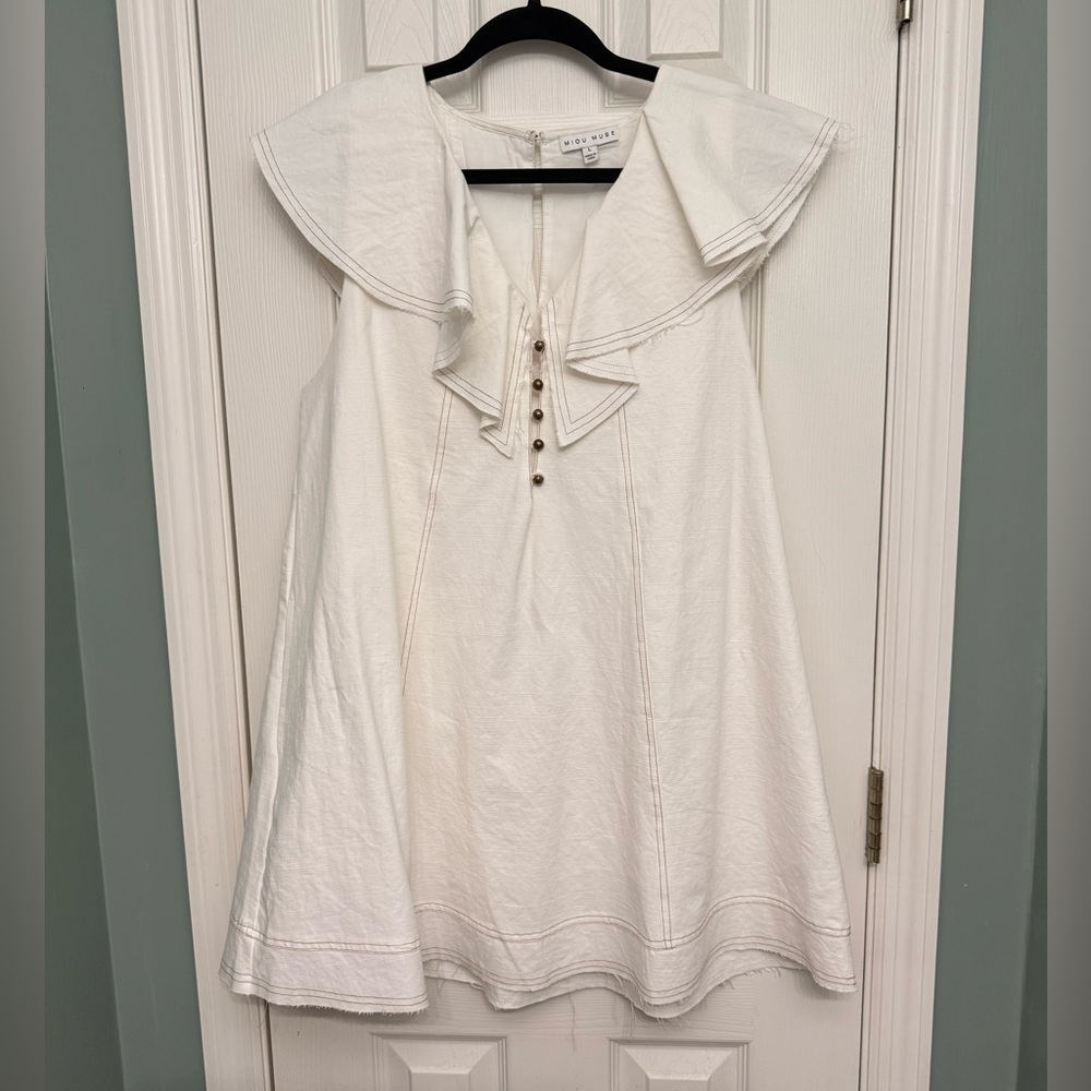 Miou Muse Anthropologie Ruffle V Neck Sleeveless Shift Dress W/Pockets Ivory EUC
